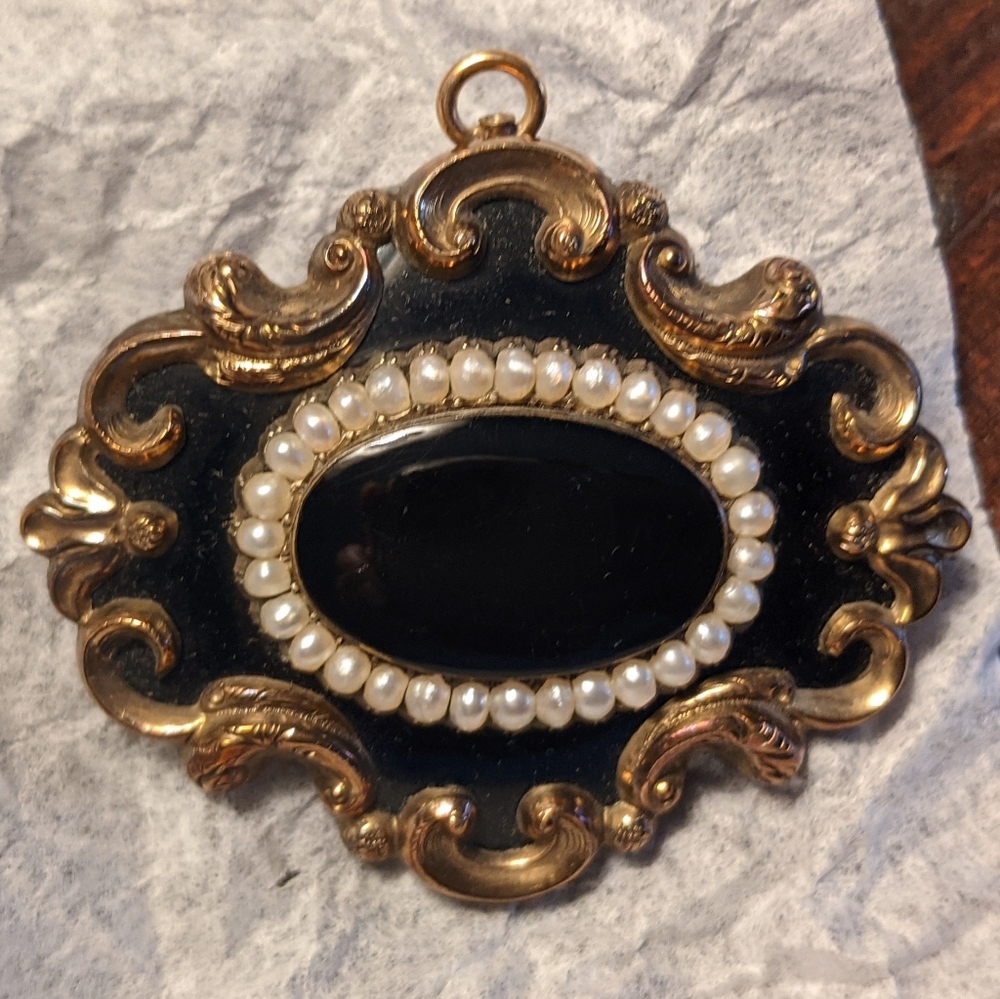 Antique brooch